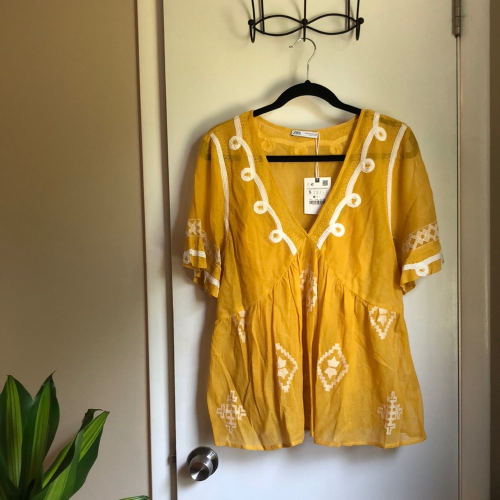 Yellow embroidered Zara Top